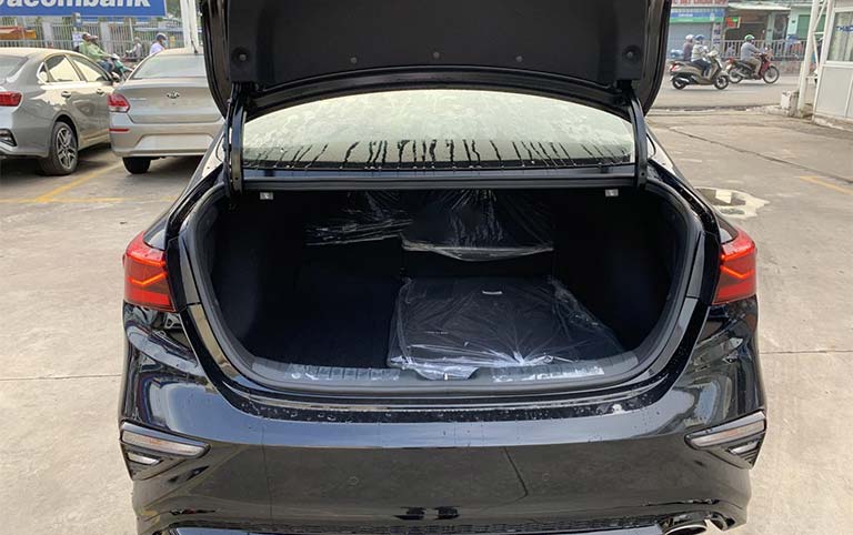 cerato 1.6 luxury 4